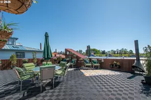584 N Tomahawk Island Dr, Portland, OR 97217 - Photo 25