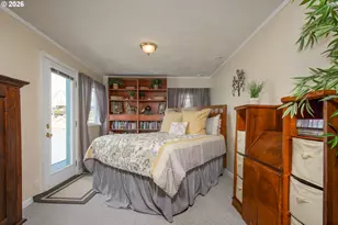 584 N Tomahawk Island Dr, Portland, OR 97217 - Photo 19