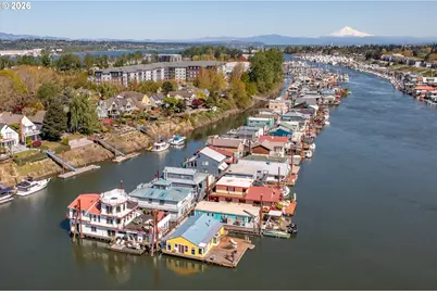 584 N Tomahawk Island Dr, Portland, OR 97217 - Photo 47