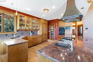 10534 SE Vradenburg Rd, Happy Valley, OR 97086 - Photo 19