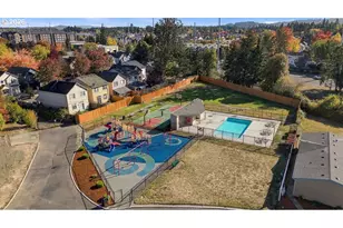 823 SW Williamsburg Way, Beaverton, OR 97006 - Photo 9