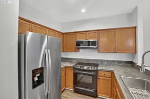 17257 SW Berkeley Ln, Beaverton, OR 97003 - Photo 9