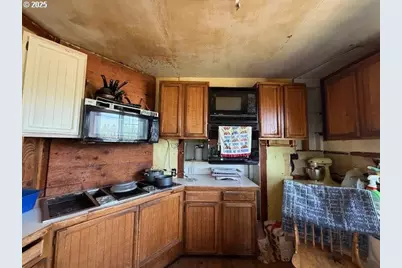 65748 Meissner Rd, Deer Island, OR 97054 - Photo 23