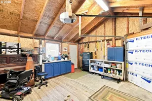 217 NW 44th St, Vancouver, WA 98660 - Photo 17