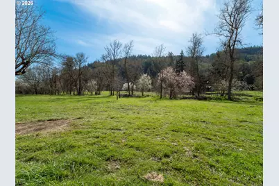 238 Ball Ln, Riddle, OR 97469 - Photo 31