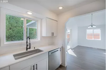 4860 Happy Dr NE, Salem, OR 97305 - Photo 15