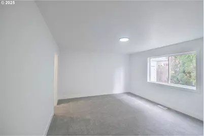 4860 Happy Dr NE, Salem, OR 97305 - Photo 17