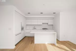 1075 NW Northrup St, Portland, OR 97209 - Photo 11
