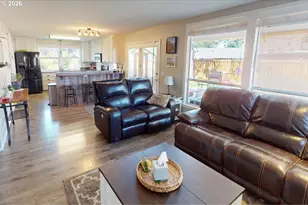 2904 Wolf Meadows Ln, Eugene, OR 97408 - Photo 11