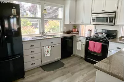 2904 Wolf Meadows Ln, Eugene, OR 97408 - Photo 7