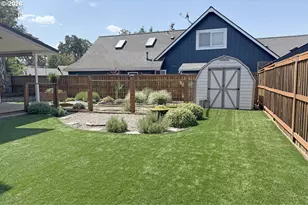 2904 Wolf Meadows Ln, Eugene, OR 97408 - Photo 31