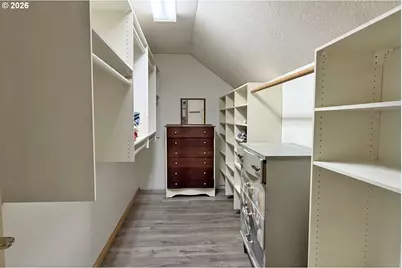 2904 Wolf Meadows Ln, Eugene, OR 97408 - Photo 17