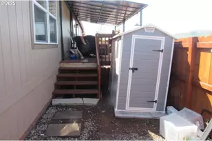 225 Nestucca Ln, Roseburg, OR 97471 - Photo 15