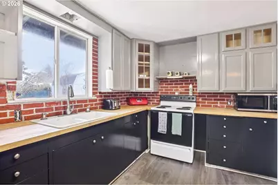 6415 NW Firwood Dr, Vancouver, WA 98665 - Photo 15