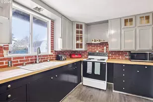 6415 NW Firwood Dr, Vancouver, WA 98665 - Photo 15