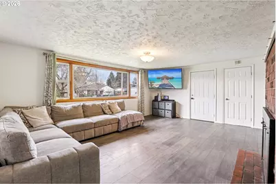 6415 NW Firwood Dr, Vancouver, WA 98665 - Photo 5