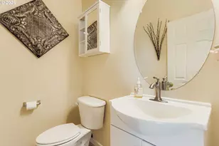 14617 SE Thornapple Ln, Milwaukie, OR 97267 - Photo 17