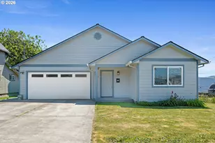 2207 8th St, Tillamook, OR 97141 - Photo 1
