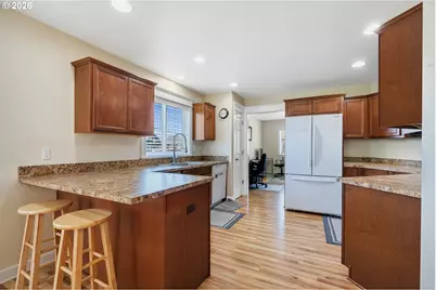 2207 8th St, Tillamook, OR 97141 - Photo 7