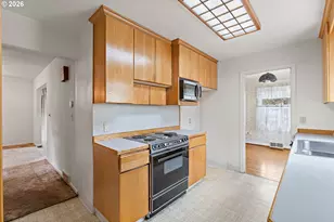 6126 NE 36th Ave, Portland, OR 97211 - Photo 11