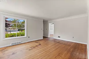 6126 NE 36th Ave, Portland, OR 97211 - Photo 9