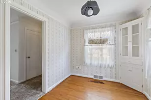 6126 NE 36th Ave, Portland, OR 97211 - Photo 7
