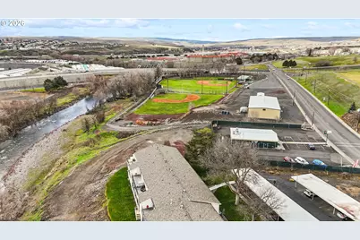 1900 NW Carden Ave, Pendleton, OR 97801 - Photo 27