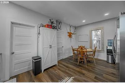 1541 Union, North Bend, OR 97459 - Photo 7