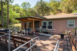 5120 NW Broad St, Roseburg, OR 97471 - Photo 3