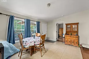 5120 NW Broad St, Roseburg, OR 97471 - Photo 9