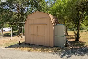 5120 NW Broad St, Roseburg, OR 97471 - Photo 41