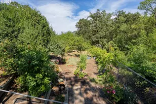 5120 NW Broad St, Roseburg, OR 97471 - Photo 37