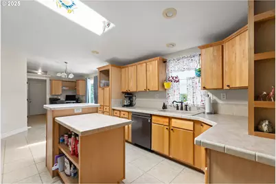 5120 NW Broad St, Roseburg, OR 97471 - Photo 11