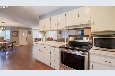 63513 Shore Edge Dr, Charleston, OR 97420 - Photo 11