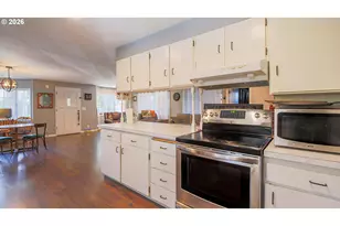 63513 Shore Edge Dr, Charleston, OR 97420 - Photo 11