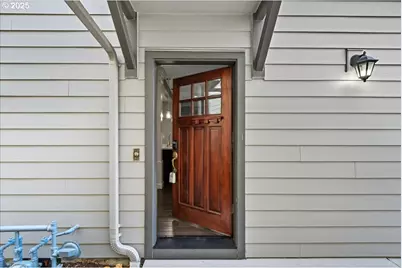 1911 NW Sage St, Camas, WA 98607 - Photo 3