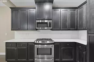 1911 NW Sage St, Camas, WA 98607 - Photo 5