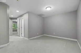 1911 NW Sage St, Camas, WA 98607 - Photo 13