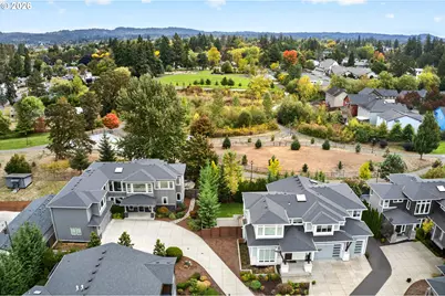 13575 SW Whitworth Ct, Beaverton, OR 97005 - Photo 39