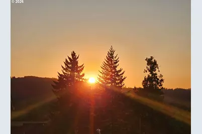 805 Queens Ave, Creswell, OR 97426 - Photo 45