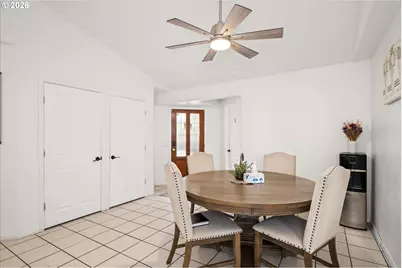 805 Queens Ave, Creswell, OR 97426 - Photo 3