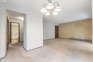 10840 SW Meadowbrook Dr, Portland, OR 97224 - Photo 15