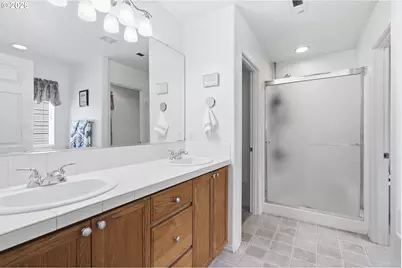 979 SE Roundelay St, Hillsboro, OR 97123 - Photo 21