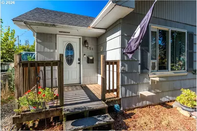 551 16th Ave, Longview, WA 98632 - Photo 3