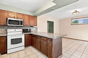 13717 SE Mill St, Portland, OR 97233 - Photo 13