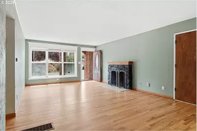 13717 SE Mill St, Portland, OR 97233 - Photo 7