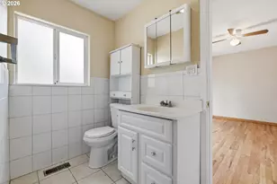 13717 SE Mill St, Portland, OR 97233 - Photo 23