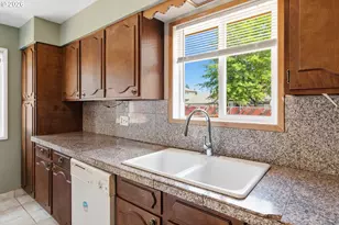 13717 SE Mill St, Portland, OR 97233 - Photo 15