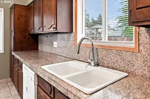 13717 SE Mill St, Portland, OR 97233 - Photo 15