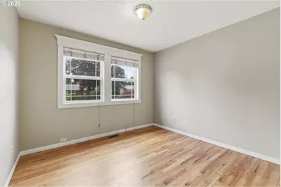 13717 SE Mill St, Portland, OR 97233 - Photo 27